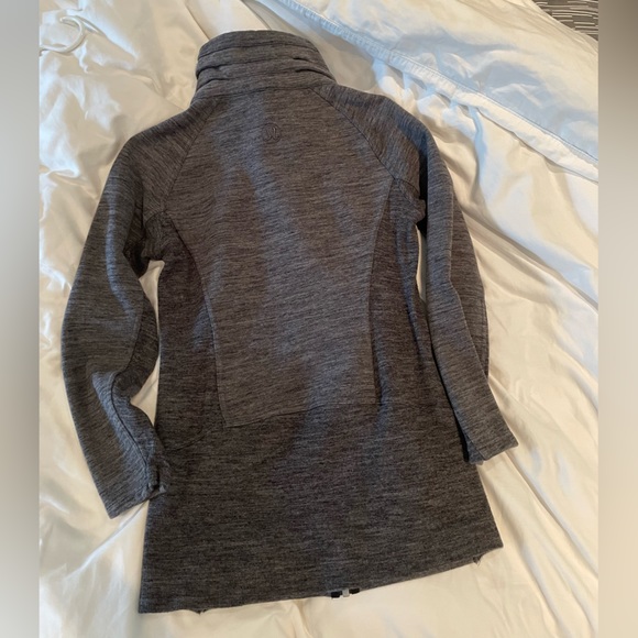 Sz 6 Lululemon Radiant Jacket - Picture 4 of 6